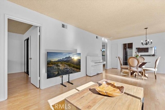 320 Mchenry Road 23, Glendale, CA 91206