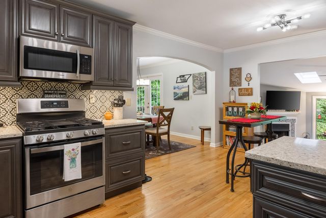 711 Cauthen Way, Signal Mountain, TN 37377