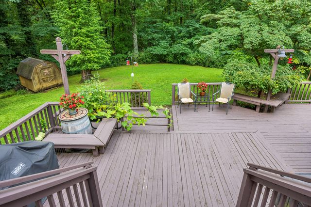 711 Cauthen Way, Signal Mountain, TN 37377
