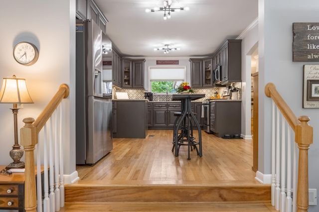 711 Cauthen Way, Signal Mountain, TN 37377