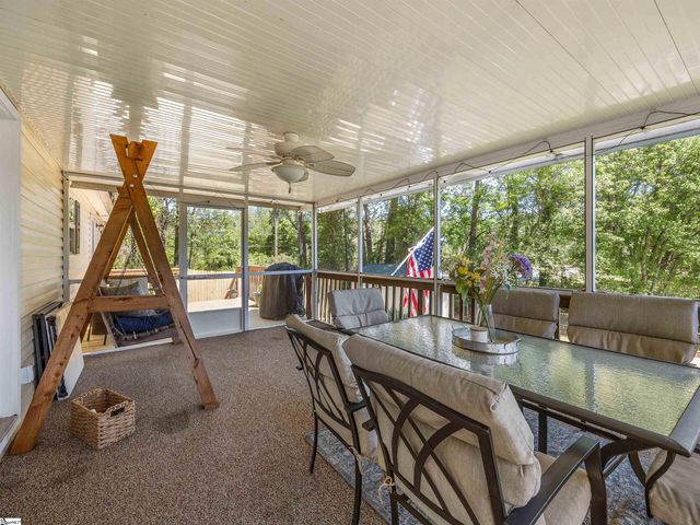 107 Lakeview Drive, Inman, SC 29349