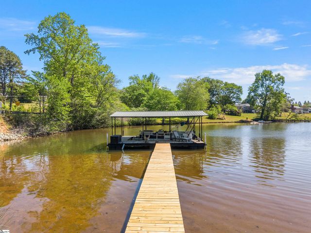 107 Lakeview Drive, Inman, SC 29349