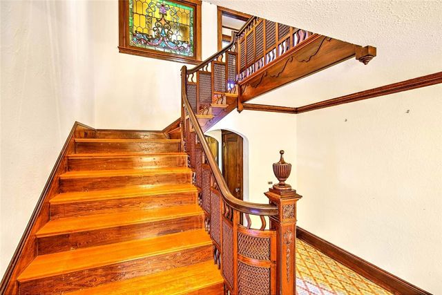 39 Harwich Road, Providence, RI 02906