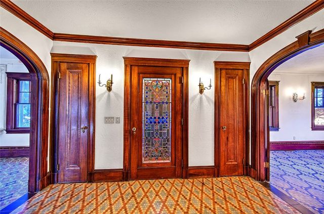 39 Harwich Road, Providence, RI 02906