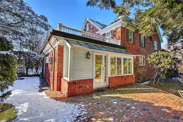 39 Harwich Road, Providence, RI 02906