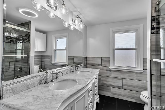 345 Colonial Drive, Grand Island, NY 14072