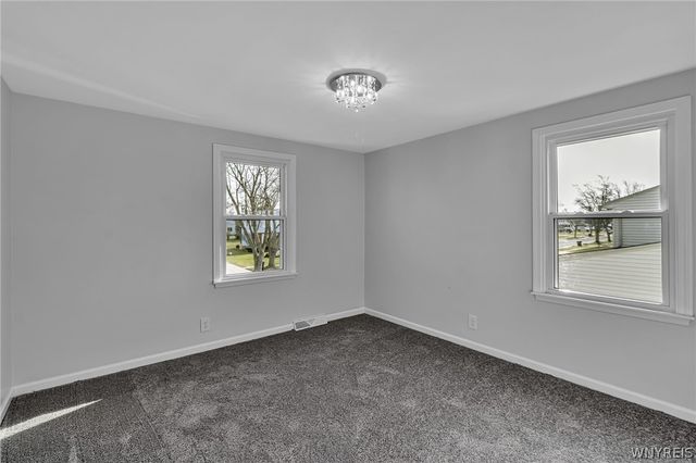 345 Colonial Drive, Grand Island, NY 14072