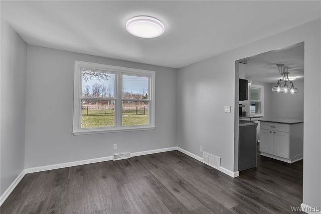 345 Colonial Drive, Grand Island, NY 14072