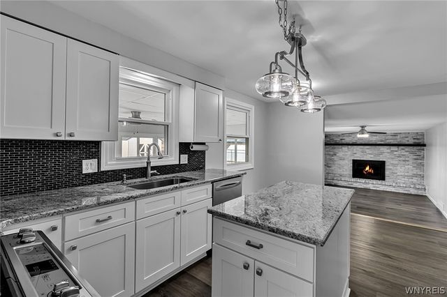 345 Colonial Drive, Grand Island, NY 14072