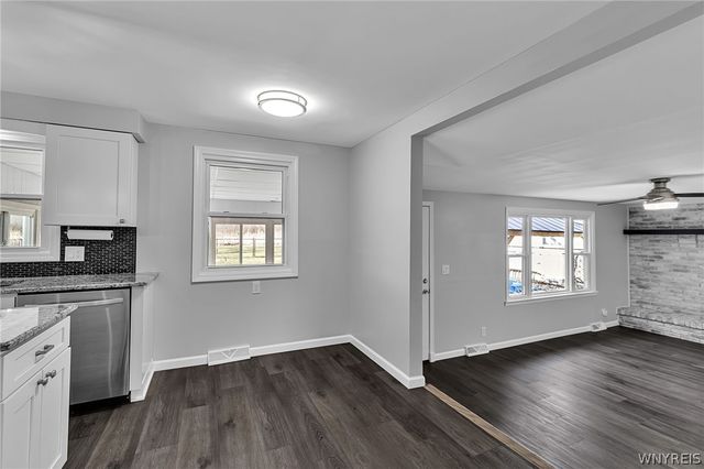 345 Colonial Drive, Grand Island, NY 14072