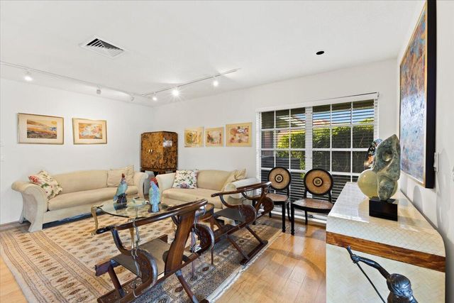 233 Rio Vista Circle 233, Atlantis, FL 33462