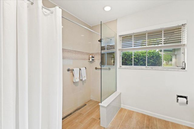 233 Rio Vista Circle 233, Atlantis, FL 33462