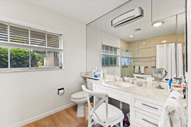 233 Rio Vista Circle 233, Atlantis, FL 33462