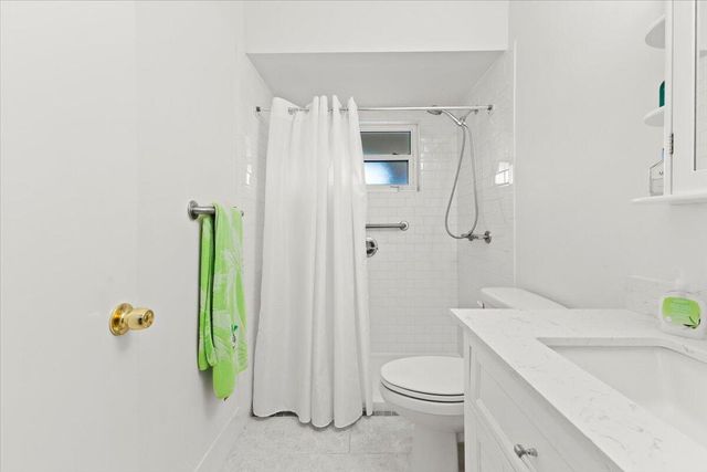 233 Rio Vista Circle 233, Atlantis, FL 33462