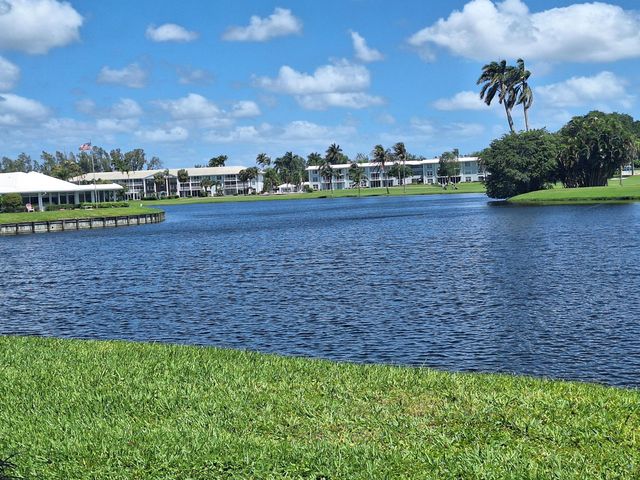 233 Rio Vista Circle 233, Atlantis, FL 33462