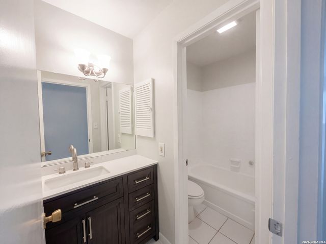 225 La Jolla, Live Oak, TX 78233