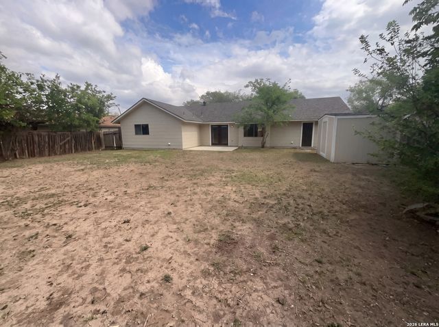225 La Jolla, Live Oak, TX 78233