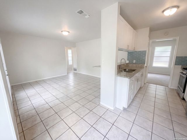 225 La Jolla, Live Oak, TX 78233