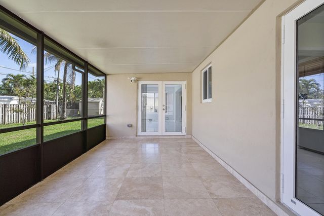 2475 NE 214th Street, Aventura, FL 33180