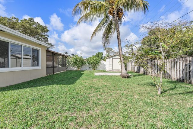 2475 NE 214th Street, Aventura, FL 33180