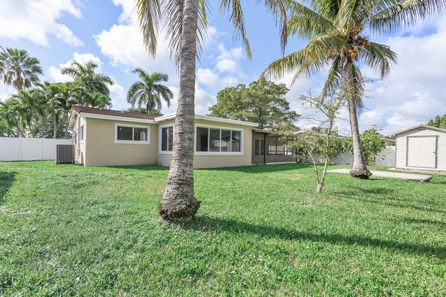2475 NE 214th Street, Aventura, FL 33180