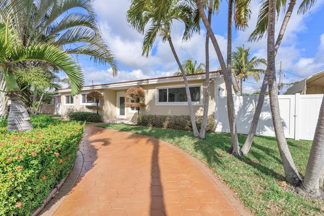 2475 NE 214th Street, Aventura, FL 33180