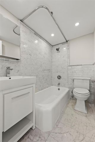 99-52 66th Rd 9A, Rego Park, NY 11374
