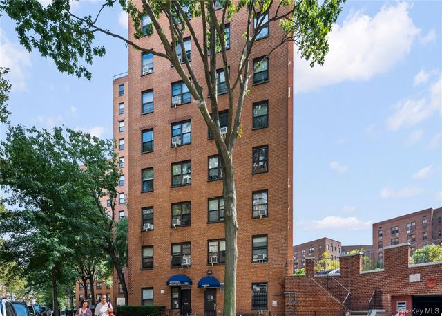 99-52 66th Rd 9A, Rego Park, NY 11374