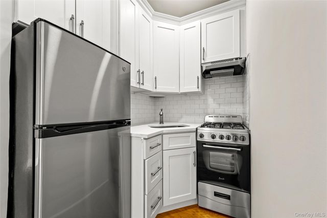 99-52 66th Rd 9A, Rego Park, NY 11374