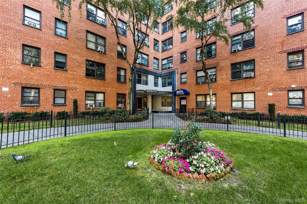 99-52 66th Rd 9A, Rego Park, NY 11374
