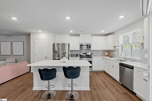 812 Harper Street, Reidville, SC 29375
