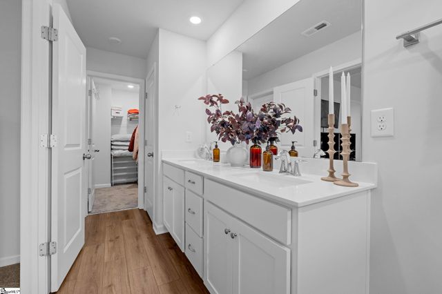 812 Harper Street, Reidville, SC 29375