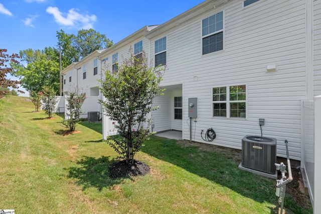 812 Harper Street, Reidville, SC 29375
