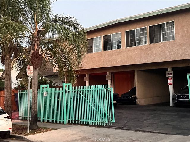 1038 W. 104th Street, Los Angeles, CA 90044