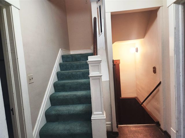2873 Packard Street, Ann Arbor, MI 48108