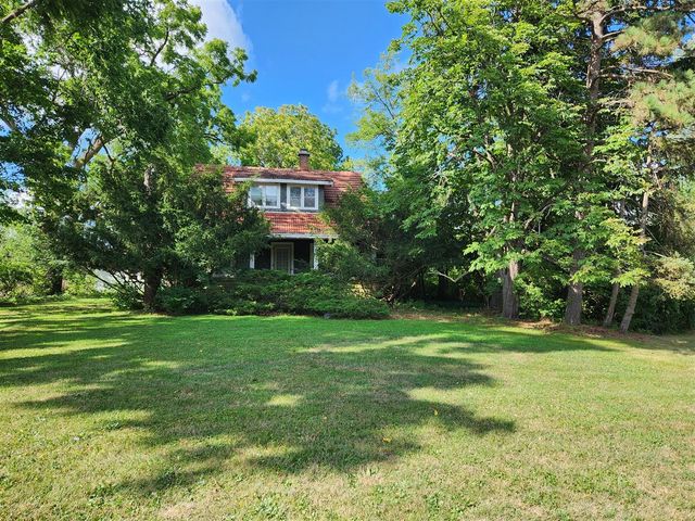 2873 Packard Street, Ann Arbor, MI 48108