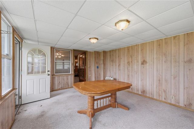 2419 S Ellison Way, Independence, MO 64055