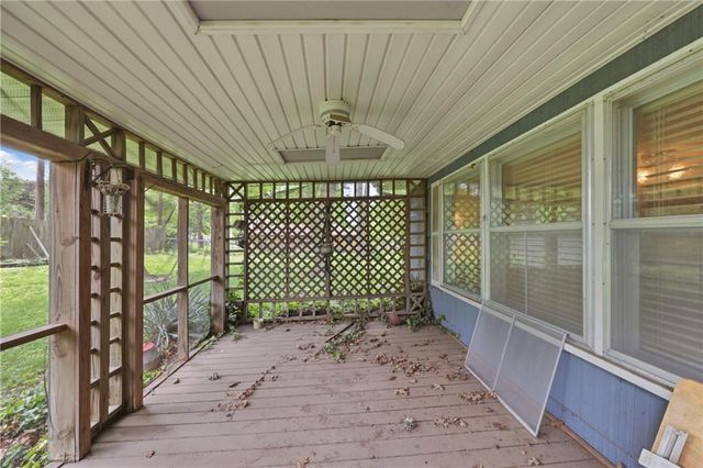 2419 S Ellison Way, Independence, MO 64055