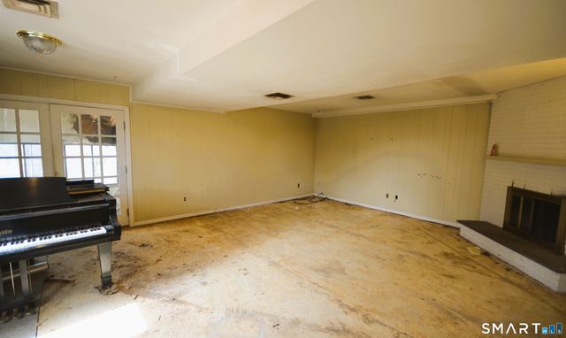 215 Saxonwood Road, Fairfield, CT 06824