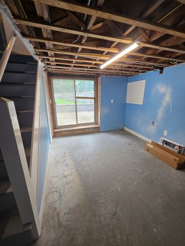399 Shawsheen Ave, Wilmington, MA 01887