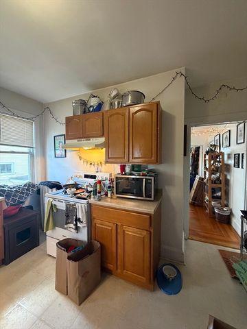 11 Banks Street C, Waltham, MA 02451