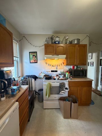 11 Banks Street C, Waltham, MA 02451