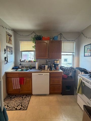 11 Banks Street C, Waltham, MA 02451