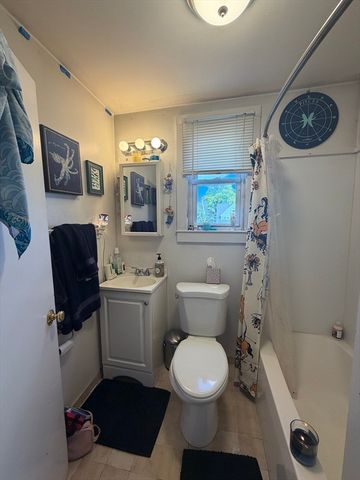 11 Banks Street C, Waltham, MA 02451