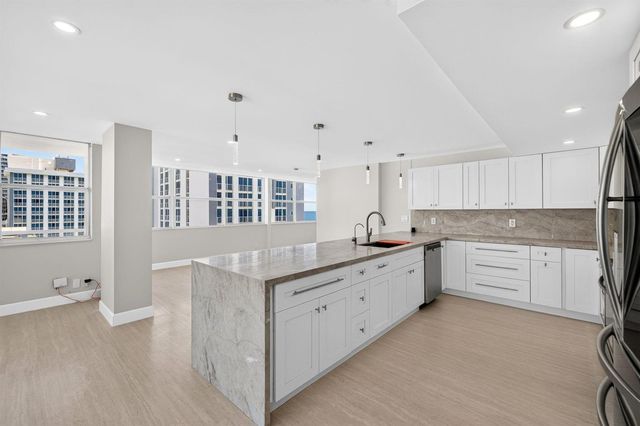 209 N Fort Lauderdale Beach Boulevard N 8a, Fort Lauderdale, FL 33304