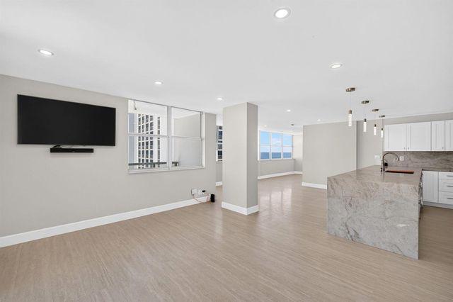 209 N Fort Lauderdale Beach Boulevard N 8a, Fort Lauderdale, FL 33304