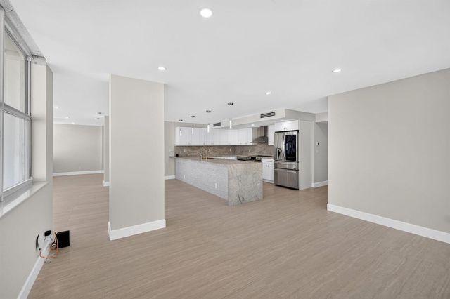 209 N Fort Lauderdale Beach Boulevard N 8a, Fort Lauderdale, FL 33304