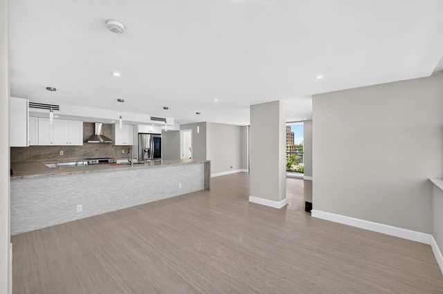 209 N Fort Lauderdale Beach Boulevard N 8a, Fort Lauderdale, FL 33304