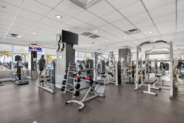 209 N Fort Lauderdale Beach Boulevard N 8a, Fort Lauderdale, FL 33304