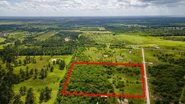 348 Private Road 77003, Liberty, TX 77575
